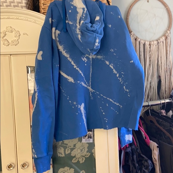 The North face bleached dyed crop hoodie Large - Picture 3 of 4